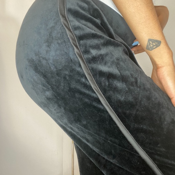 VELOUR TRACKPANTS - Picture 6 of 6